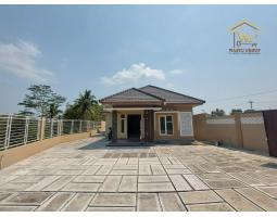 Dijual Rumah Besar Tanah Luas Di Magelang Kota SHM - Magelang Kota