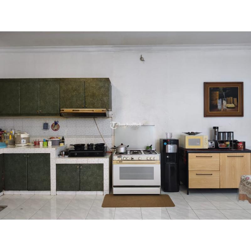 Dijual Rumah 2Lantai, LT. 180m2, LB. 250m2, SHM, Non Furnish, Hadap Utara, Puri Kencana - Jakarta Barat