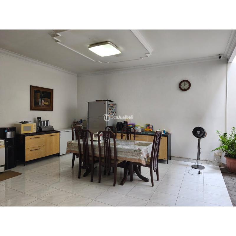 Dijual Rumah 2Lantai, LT. 180m2, LB. 250m2, SHM, Non Furnish, Hadap Utara, Puri Kencana - Jakarta Barat