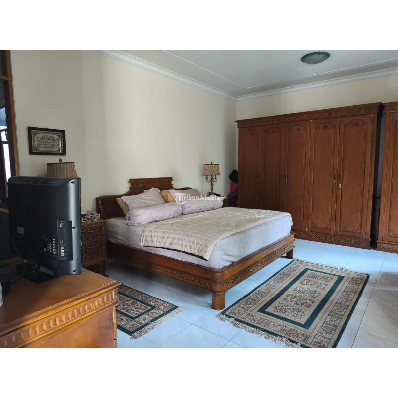 Dijual Rumah 2Lantai, LT. 180m2, LB. 250m2, SHM, Non Furnish, Hadap Utara, Puri Kencana - Jakarta Barat