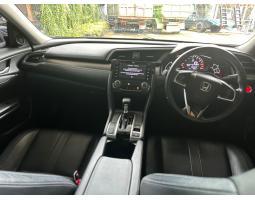Mobil Honda Civic 1.5 LS AT 2016 Hitam Bekas - Jepara 