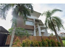 Dijual Rumah Minimalis Mewah di Jalan RE Martadinata Tipe 420 4KT 3KM SHM - Palembang