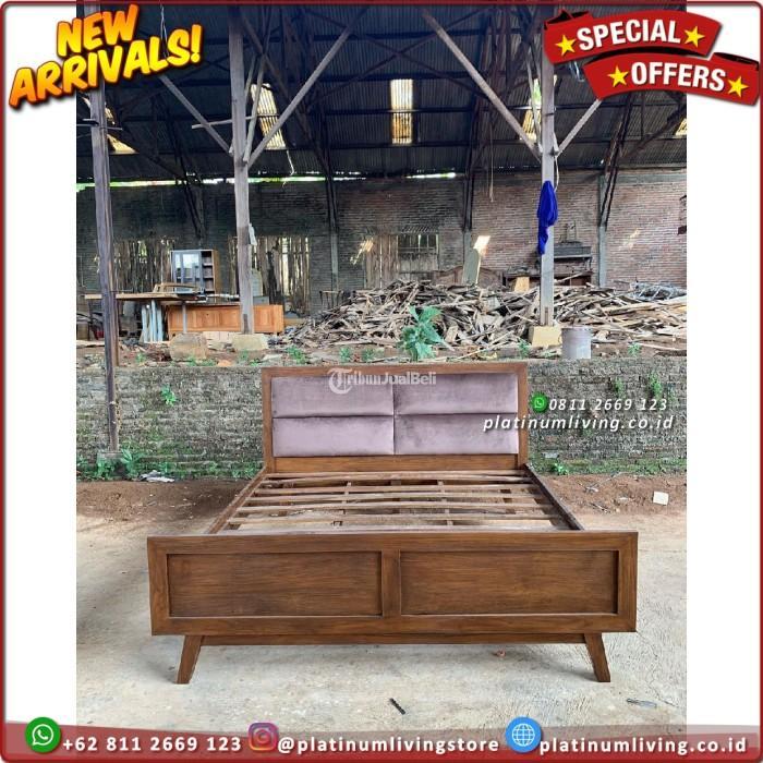 Produsen Tempat Tidur Jati 160x200 Sandaran Jok Busa - Jepara