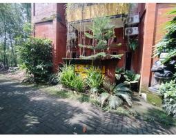 Dijual Rumah Mewah 2 Lantai 5KT 4KM SHM Dekat Stadion Maguwo Siap Huni - Sleman