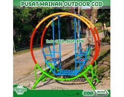 Playground Anak Outdoor Dan Ayunan Besi Taman Kec Laham - Mahakam Ulu