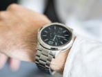 Agar Tak Ditipu Penjual, Yuk Kenali Cara Mudah Membedakan Jam Tangan Orisinil dan Tiruan