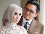 Diharapkan Untuk Pakai Dress Code Warna Putih, Beberapa Sahabat Laudya Cynthia Bella Justru Salah Kostum Saat Hadiri Resepsi Pernikahannya. Nomor 3 Harap Maklum