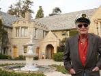 Pernah Jadi Tempat Pesta Liar dan Seks Bebas, Begini Nasib Playboy Mansion Setelah Hugh Hefner Meninggal