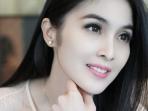 Hamil Tua, Sandra Dewi Berpose dengan Tas Mewahnya! Punya Lebih Dari Satu Lho Untuk Model yang Sama!