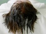 Jangan Tidur dengan Rambut yang Masih Basah, Ini Bahaya yang Mengintaimu