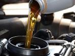 Khusus Pengguna Skutik! Hal Penting Ini Wajib Kamu Tahu Saat Memilih Oli Mesin untuk Motor Matik Harian