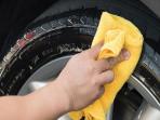 Menyemir Ban Apakah Benar-benar Memberikan Manfaat atau Hanya Mempermanis Tampilan? Banyak yang Salah Kaprah & Ini Saran dari Pakarnya