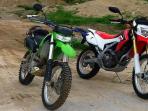 Resmi Diluncurkan, Honda CRF 150L Lebih Murah Ketimbang Kawasaki KLX. Ini Buktinya!