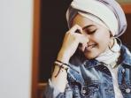 Usai Lepas Hijab, Netizen Ajukan Permintaan Tak Terduga Pada Rina Nose