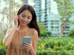 Waspada Tuli! Begini Cara Menggunakan Headset yang Baik dan Benar Saat Mendengarkan Musik Biar Makin Asyik