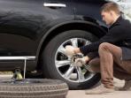 Jangan Panik, Lakukan Ini Ketika Ban Kempis Di Jalan