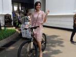 Wah, Pejabat BNPB Ini Ternyata Juga Akan Memberikan Sepeda, Asal Raisa Mau Lakukan Hal Ini