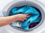Baju Sering Kelunturan Saat Mencucinya? Jangan Kesal Dahulu, Ini Solusi Mudah untuk Hilangkan Lunturannya
