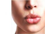 Ini Nih Cara Rahasia Agar Bibirmu Jadi Merah Alami! Mudah Lho!