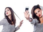 Parah! Sering Dilakukan Seleb Indonesia, ini 7 Tipe Selfie yang Paling Cepet Undang Celaan Netizen