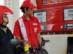 Pertamina Mengklaim Isi Bensin Tidak Harus Turun dari Kendaraan, Apakah Mesin Juga Diperbolehkan Menyala?