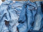 Stop! Jangan Terlalu Sering Mencuci Jeansmu, Cuci Setelah Sebulan Pemakaian. Inilah Manfaatnya