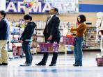 Gak Perlu Nunggu Lama Lagi, Ini Dia 5 Trik Jitu Atasi Antrian Panjang di Kasir Supermarket, No 4 Tak Terduga