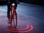 Canggih! Sepeda Ini Punya Lampu Sensor yang Mencegah Kecelakaan