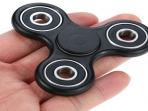 Mainan yang Sedang Viral Fidget Spinner Ini Ternyata Bisa Dibuat dengan Bahan Sederhana Loh, Begini Cara Mudahnya!