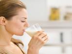 Selain Membuat Perutmu Tetap Terisi Lebih Lama, Ini Manfaatnya Minum Susu Selama Bulan Puasa