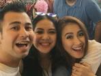 Ayu Ting Ting dan Raffi Ahmad Terima Penghargaan Bareng dari Instagram! 
