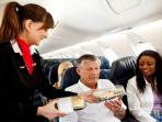 Makanan dan Minuman Jadi Hal Penting di Dalam Pesawat, Mengapa Demikian?