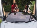 Ternyata, Tak Hanya Mobil Mewah Saja. Artis Ini juga Tak Mampu Bayar Mobil Sekelas Panther dan Motor Klasik Honda GL. 