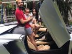 Ternyata Begini Cara Hitung Pajak Kendaraan Mobil Mewah Milik Para Artis. Hasilnya Bikin Melongo!