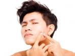 Begini Penjelasan Mengenai Wajah Pria Lebih Gampang Berjerawat Daripada Wanita
