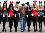Hugh Hefner - Mengaku Pernah Tidur dengan Ribuan Wanita, Ini Mobil Milik Pendiri Majalah Playboy yang Sering Dipakai Kencan dan Beradegan Mesum