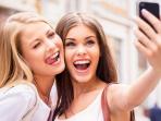 Ini 2 Merek Smartphone yang Mengandalkan Fitur Kamera Cantik. Cocok Bagi Kamu yang Hobi Selfie