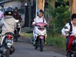 Jangan Sembarangan Ijinkan Anak Sekolah Naik Kendaraan, Akibatnya Bisa Fatal