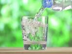 Kamu Gak Suka Minum Air Putih? Mungkin 3 Hal Berikut Ini Jadi Faktor Penyebabnya