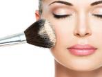 Meskipun Nggak Suka Make Up, 7 Produk Ini Wajib Kamu Miliki Sebagai Wanita!