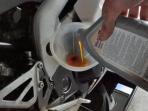 Sering Salah, Ternyata Inilah Waktu Paling Tepat untuk Ganti Oli Motor yang Tak Banyak Orang Tahu
