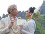 Tak Hanya Vicky Shu yang Nikah di Borobudur, Ini Deretan Artis yang Gelar Pesta Pernikahan di Tempat Bersejarah