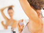 Tak Usah Risau, Penggunaan Deodoran Tak Sebabkan Kanker Kok. Ini Penjelasan Lengkapnya