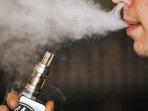 Waspada, Ternyata Rokok Elektrik Juga Bisa Picu Kanker, Begini Penjelasannya!