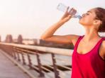 Pentingnya Minum Air Putih Banyak di Cuaca Panas yang Terik Seperti Saat Ini