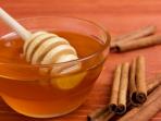 Tips Menurunkan Kolestorel dengan Minuman Campuran Madu dan Kayumanis, Yuk Dicoba!