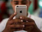 Dianggap Smartphone Mewah, Pengguna iPhone di China Adalah Orang-Orang Miskin