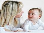 5 Cara Atraktif Ibu untuk Merangsang Bayi Agar Cepat Mau Berbicara 