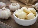 7 Alasan Mengapa Anda Harus Makan Bawang Putih Setiap Hari