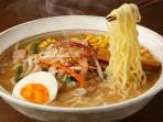 Awas, Ada 8 Penyakit Mengerikan Tersembunyi Dibalik Risiko Hobi Makan Ramen Instant